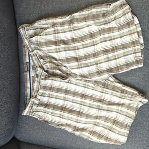 St. John's Bay Plaid Shorts Size 34